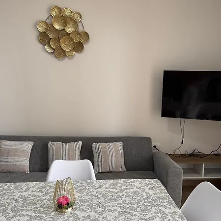 Daire Sina's Panorama